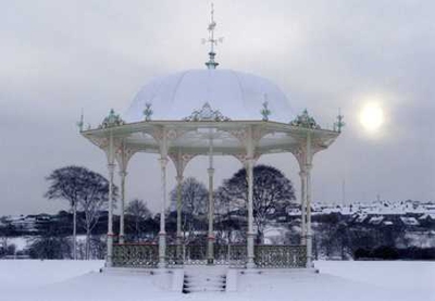 The bandstand in Duthie Park in winter