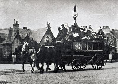 The Cluny Bus at Queens Cross.