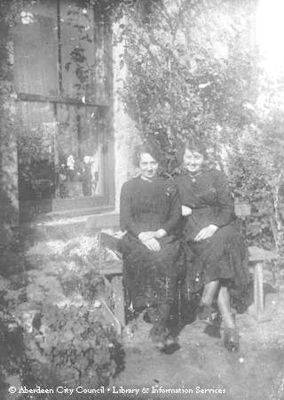 Portrait of Helen Morrison (left) and Marie Rennie (right) at Ballater, Deeside